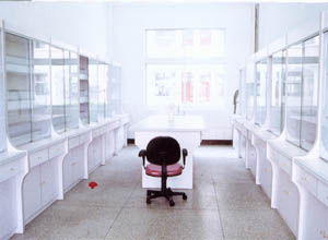 電工電子實(shí)驗(yàn)臺(tái)