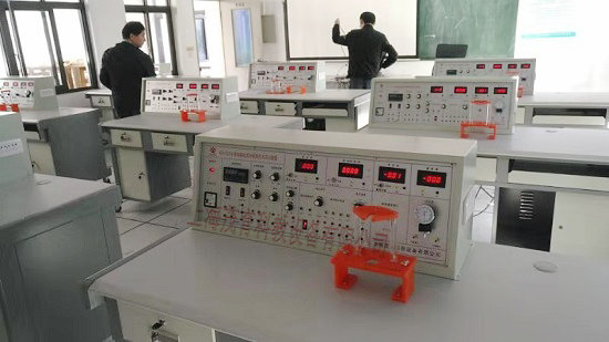 傳感器與測控技術(shù)