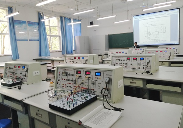 傳感器技術(shù)實訓(xùn)臺