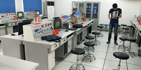 傳感器與檢測技術(shù)