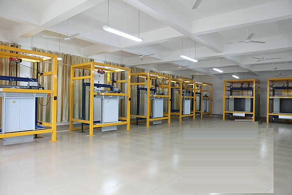 電梯門機(jī)構(gòu)安裝與