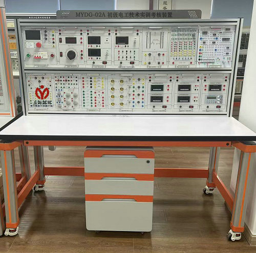 初級電工技術(shù)實(shí)訓(xùn)